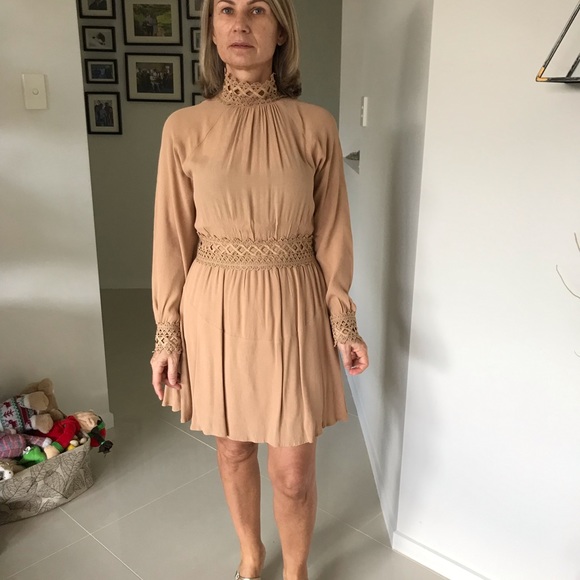 Shilla Dresses & Skirts - Cafe au lait dress size M fits 8/10.🤎Make me an offer 🤎